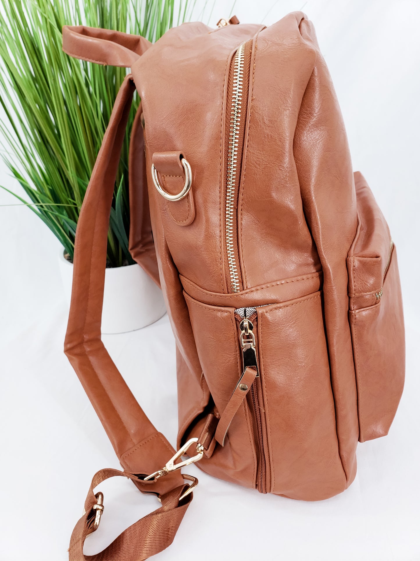 Carry-It-All Backpack Chestnut